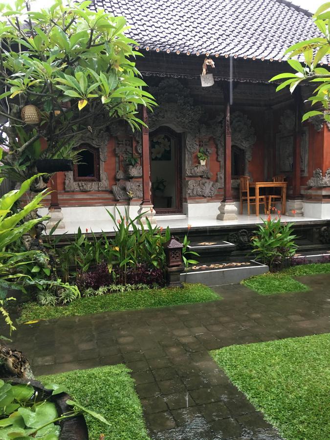 ホテル Local Family House パヤンガン エクステリア 写真